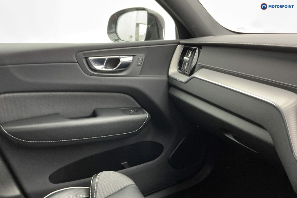Volvo Xc60 R Design Pro Automatic Petrol Plug-In Hybrid SUV - Stock Number (1595609) - 18th supplementary image