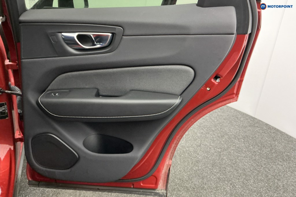 Volvo Xc60 R Design Pro Automatic Petrol Plug-In Hybrid SUV - Stock Number (1595609) - 28th supplementary image