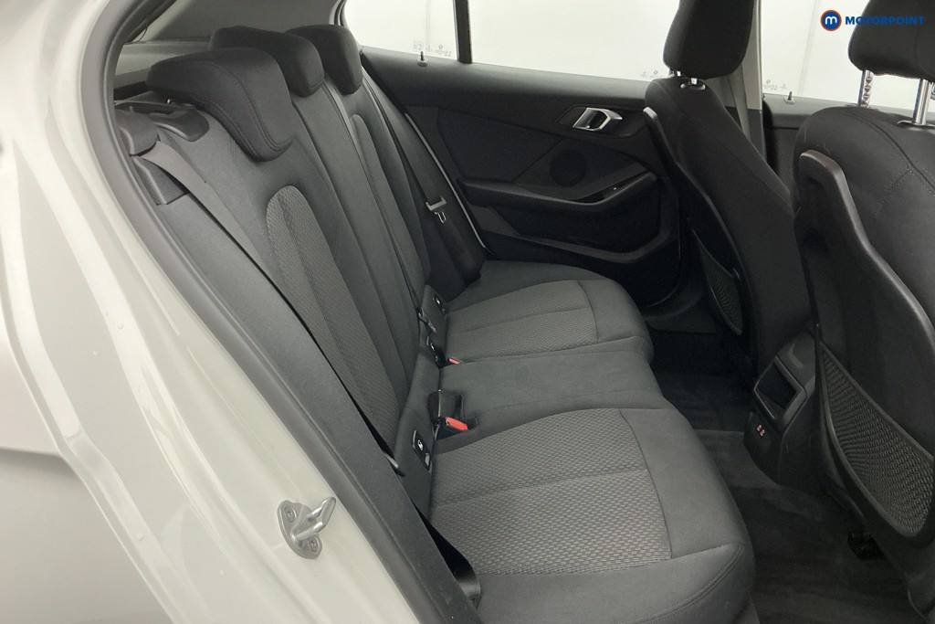 BMW 1 Series SE Manual Diesel Hatchback - Stock Number (1603286) - 5th supplementary image