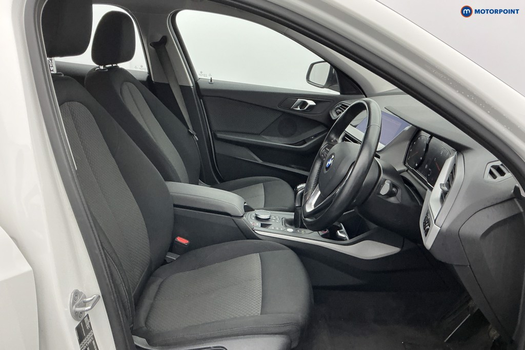 BMW 1 Series SE Manual Diesel Hatchback - Stock Number (1603286) - 6th supplementary image