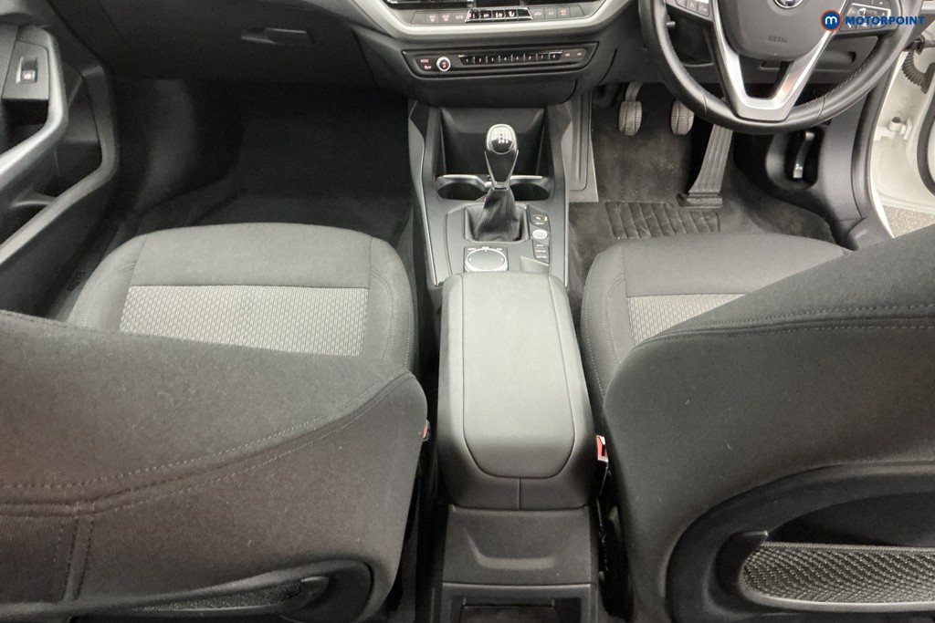 BMW 1 Series SE Manual Diesel Hatchback - Stock Number (1603286) - 11th supplementary image