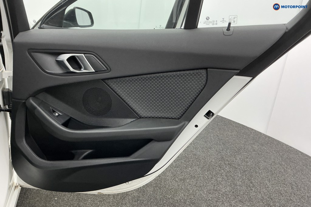 BMW 1 Series SE Manual Diesel Hatchback - Stock Number (1603286) - 26th supplementary image