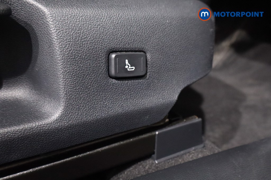 Toyota Corolla Icon Automatic Petrol-Electric Hybrid Hatchback - Stock Number (1604499) - 24th supplementary image