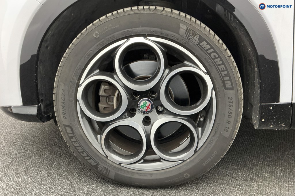 Alfa Romeo Tonale TI Automatic Petrol SUV - Stock Number (1582072) - 37th supplementary image