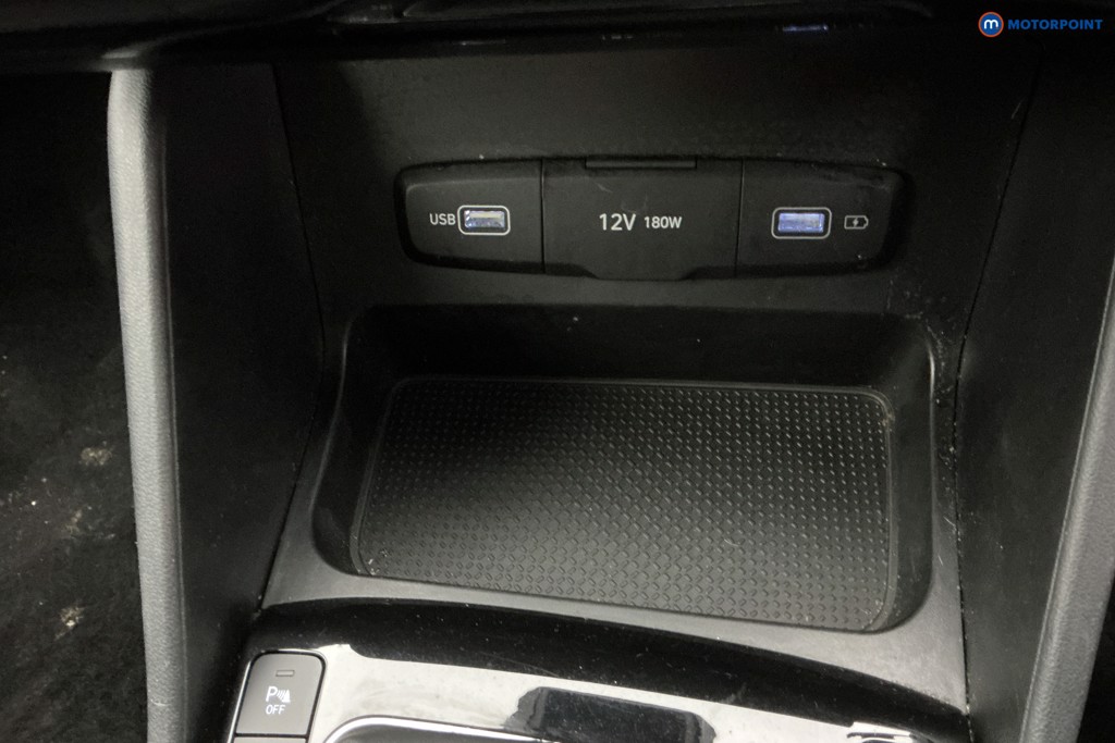 Hyundai Tucson Se Connect Manual Petrol SUV - Stock Number (1596519) - 18th supplementary image