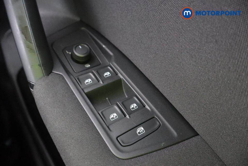 Volkswagen Tiguan Life Automatic Petrol SUV - Stock Number (1598637) - 11th supplementary image