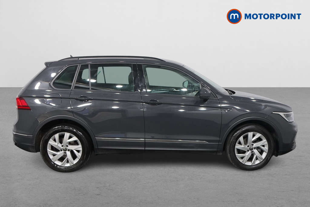Volkswagen Tiguan Life Automatic Petrol SUV - Stock Number (1598637) - Drivers side