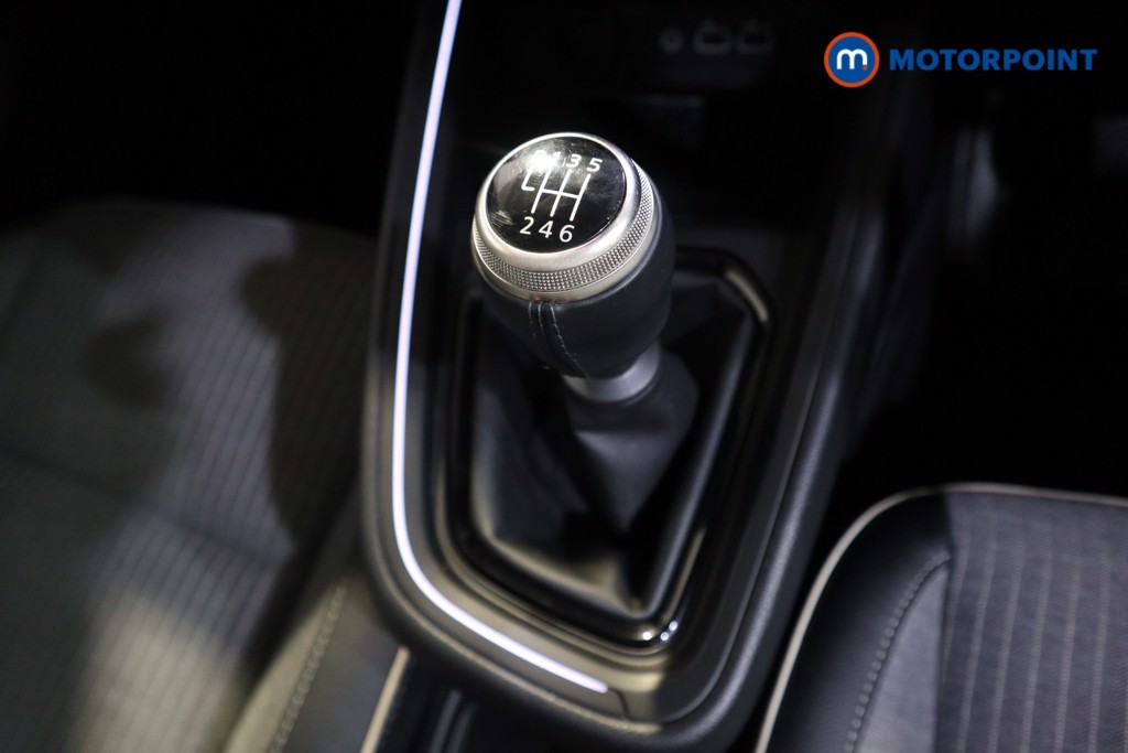 Renault Clio Techno Manual Petrol Hatchback - Stock Number (1598652) - 10th supplementary image