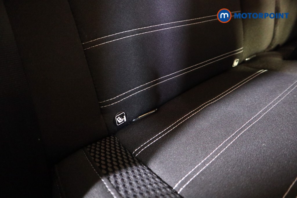 Dacia Duster Prestige Manual Petrol SUV - Stock Number (1598834) - 14th supplementary image