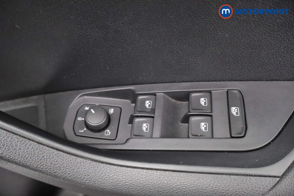 Skoda Karoq Se Drive Manual Petrol SUV - Stock Number (1599338) - 18th supplementary image