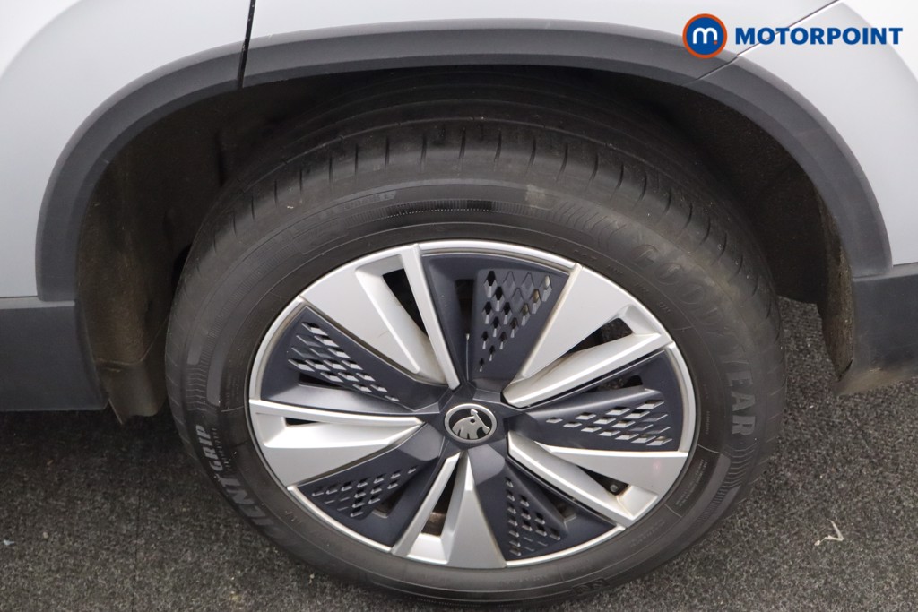 Skoda Karoq Se Drive Manual Petrol SUV - Stock Number (1599338) - 22nd supplementary image