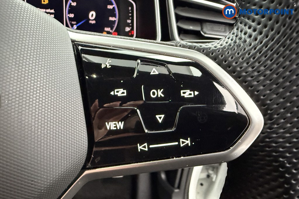 Volkswagen T-Roc R-Line Manual Petrol SUV - Stock Number (1600280) - 5th supplementary image