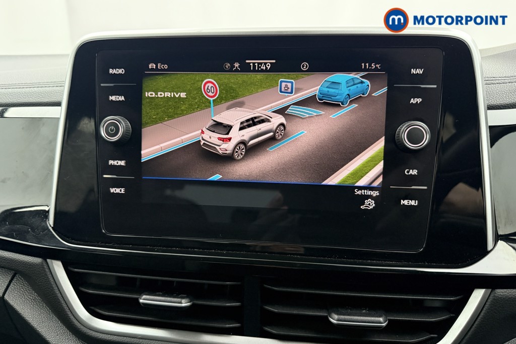 Volkswagen T-Roc R-Line Manual Petrol SUV - Stock Number (1600280) - 12th supplementary image