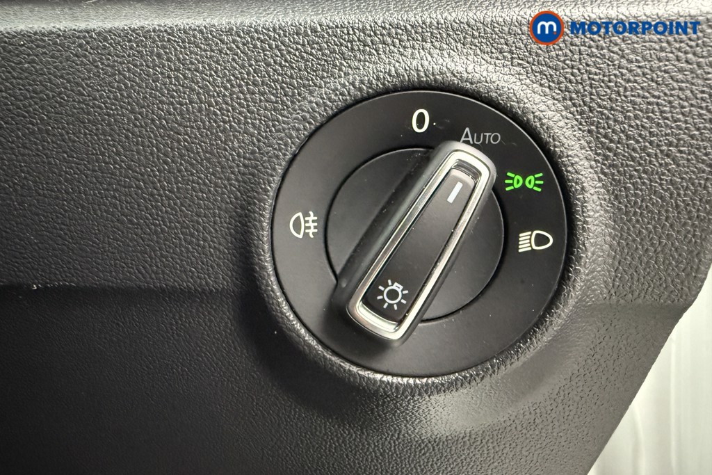 Volkswagen T-Roc R-Line Manual Petrol SUV - Stock Number (1600280) - 18th supplementary image