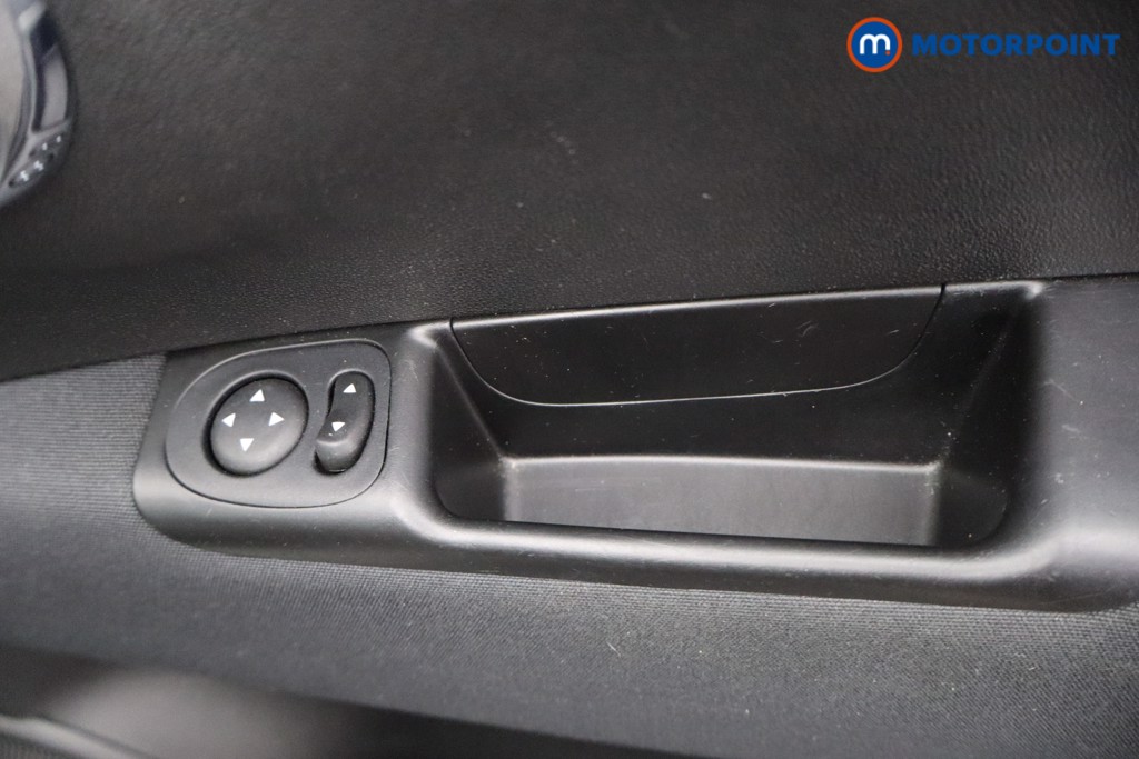 Fiat 500 Lounge Manual Petrol Hatchback - Stock Number (1601286) - 16th supplementary image