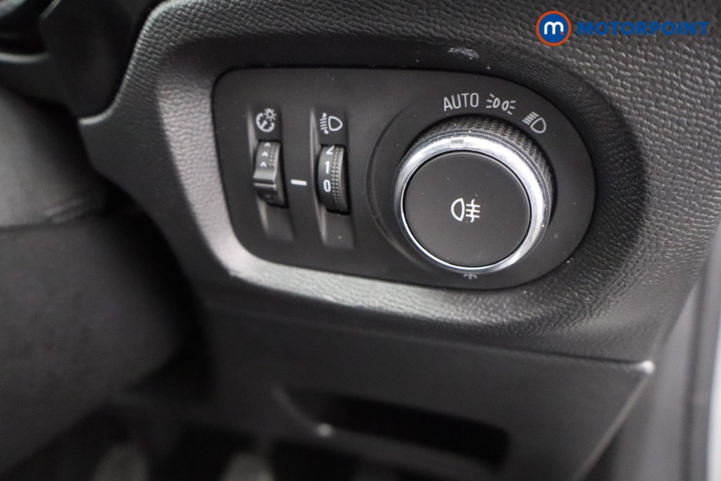 Vauxhall Corsa Design Manual Petrol Hatchback - Stock Number (1601309) - 11th supplementary image