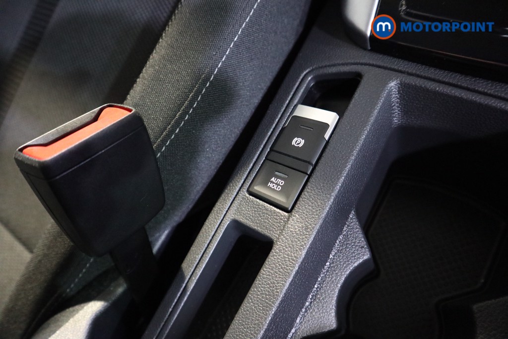Volkswagen T-Roc Life Manual Petrol SUV - Stock Number (1602147) - 9th supplementary image