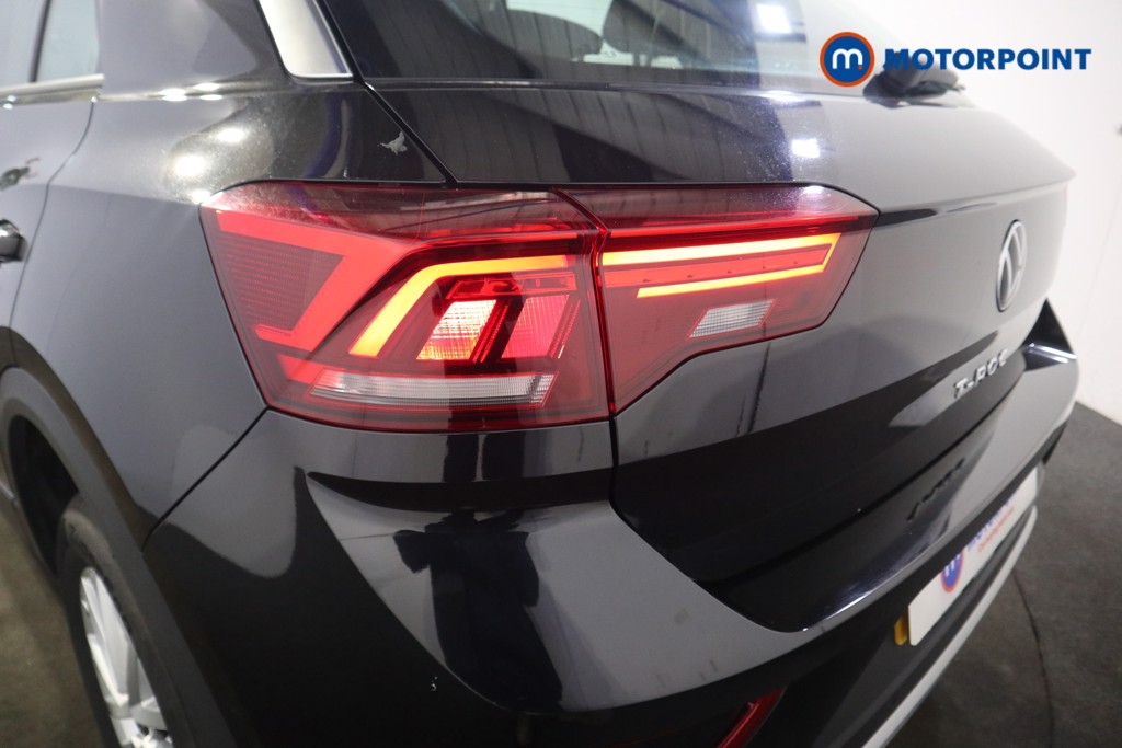 Volkswagen T-Roc Life Manual Petrol SUV - Stock Number (1602147) - 24th supplementary image