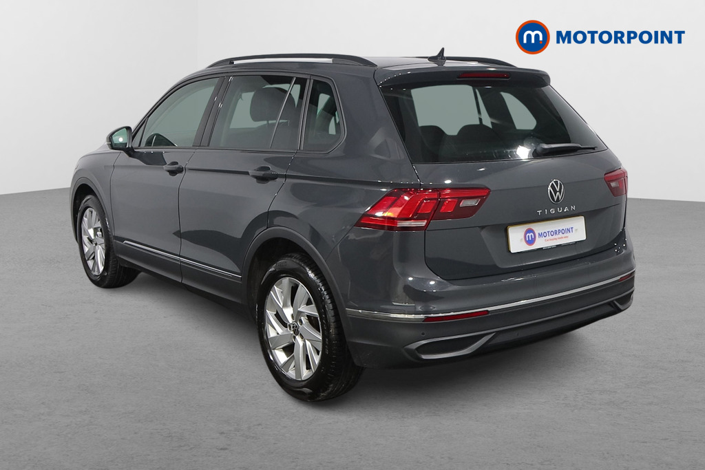 Volkswagen Tiguan Life Automatic Petrol SUV - Stock Number (1602162) - Passenger side rear corner