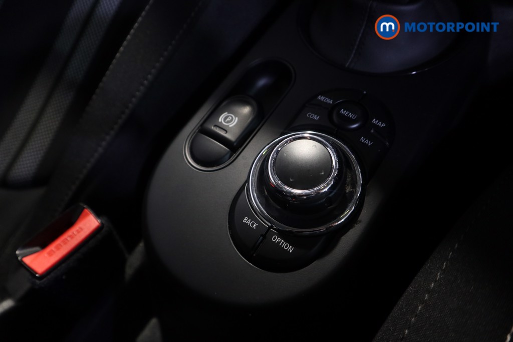 Mini Hatchback Cooper S Level 1 Automatic Electric Hatchback - Stock Number (1602551) - 9th supplementary image