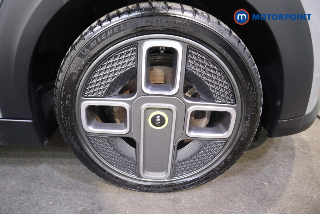 Mini Hatchback Cooper S Level 1 Automatic Electric Hatchback - Stock Number (1602551) - 20th supplementary image