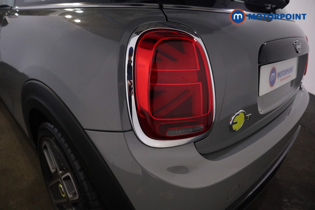 Mini Hatchback Cooper S Level 1 Automatic Electric Hatchback - Stock Number (1602551) - 24th supplementary image