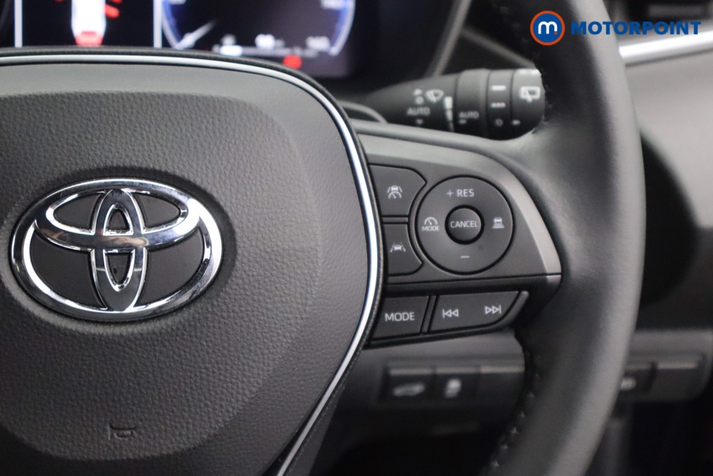 Toyota Corolla Excel Automatic Petrol-Electric Hybrid Estate - Stock Number (1602598) - 7th supplementary image