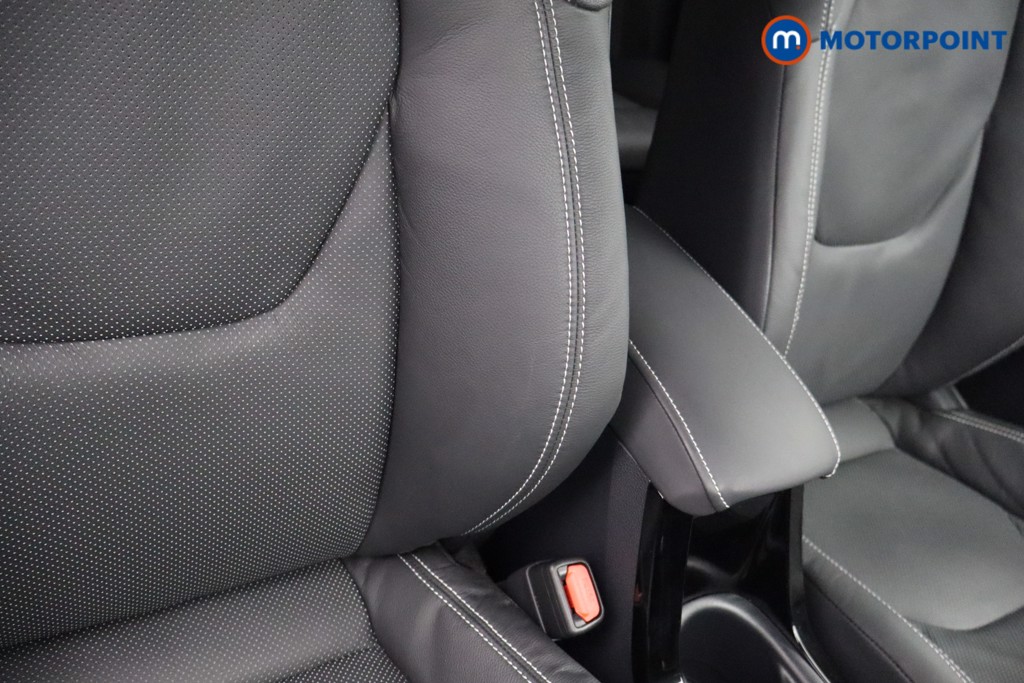 Toyota Corolla Excel Automatic Petrol-Electric Hybrid Estate - Stock Number (1602598) - 14th supplementary image