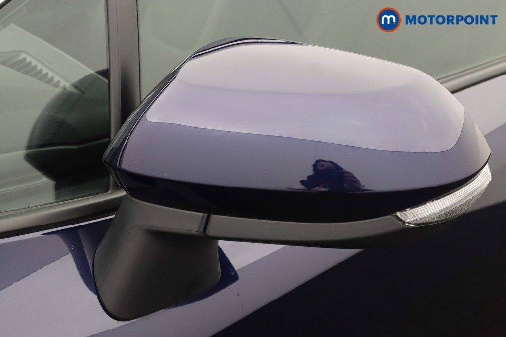 Toyota Corolla Excel Automatic Petrol-Electric Hybrid Estate - Stock Number (1602598) - 23rd supplementary image