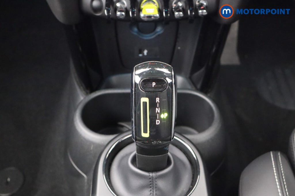 Mini Hatchback Cooper S Level 2 Automatic Electric Hatchback - Stock Number (1602790) - 9th supplementary image