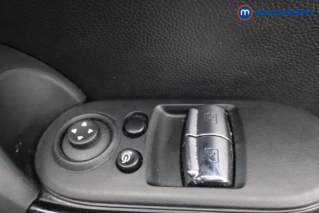 Mini Hatchback Cooper S Level 2 Automatic Electric Hatchback - Stock Number (1602790) - 15th supplementary image