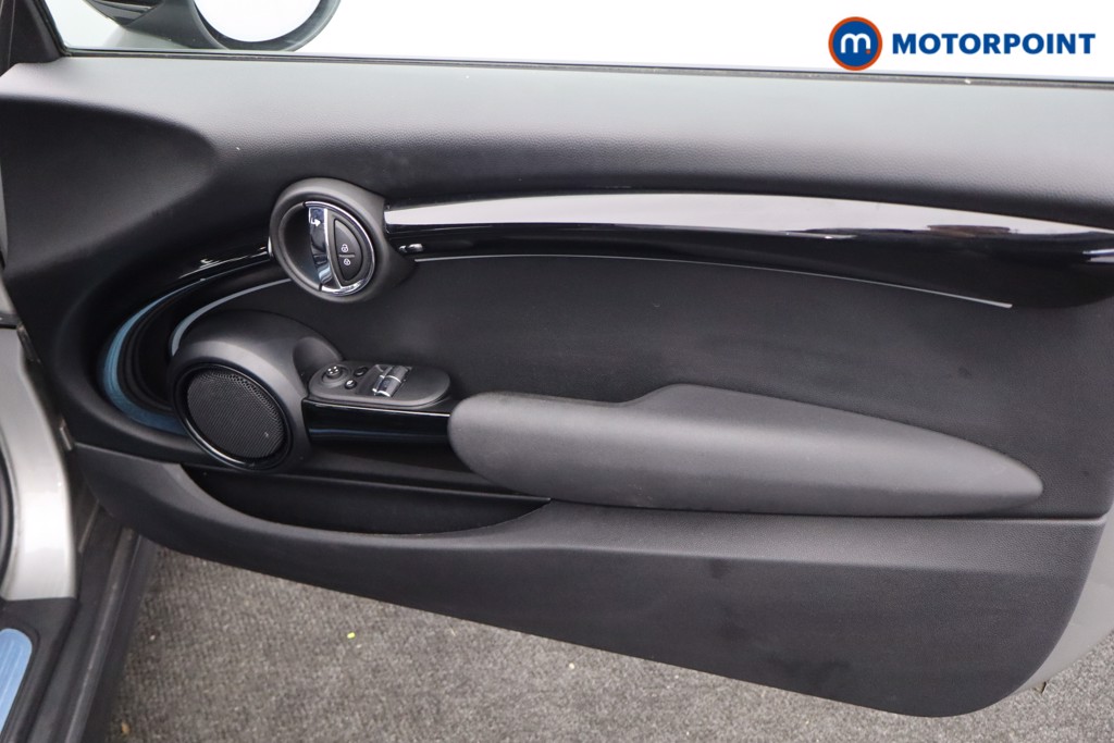 Mini Hatchback Cooper S Level 2 Automatic Electric Hatchback - Stock Number (1602790) - 18th supplementary image