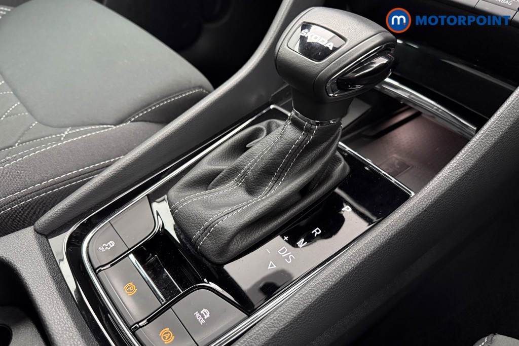 Skoda Karoq Sportline Automatic Petrol SUV - Stock Number (1602948) - 16th supplementary image