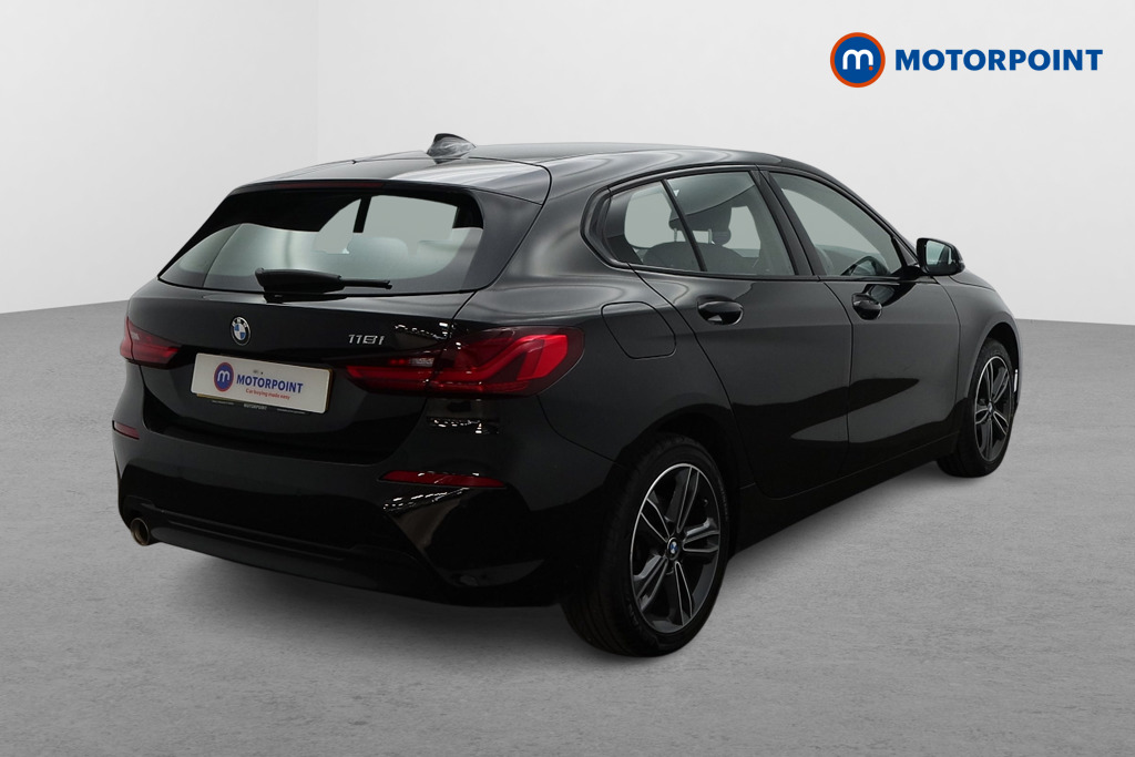 BMW 1 Series Sport Manual Petrol Hatchback - Stock Number (1603022) - Drivers side rear corner