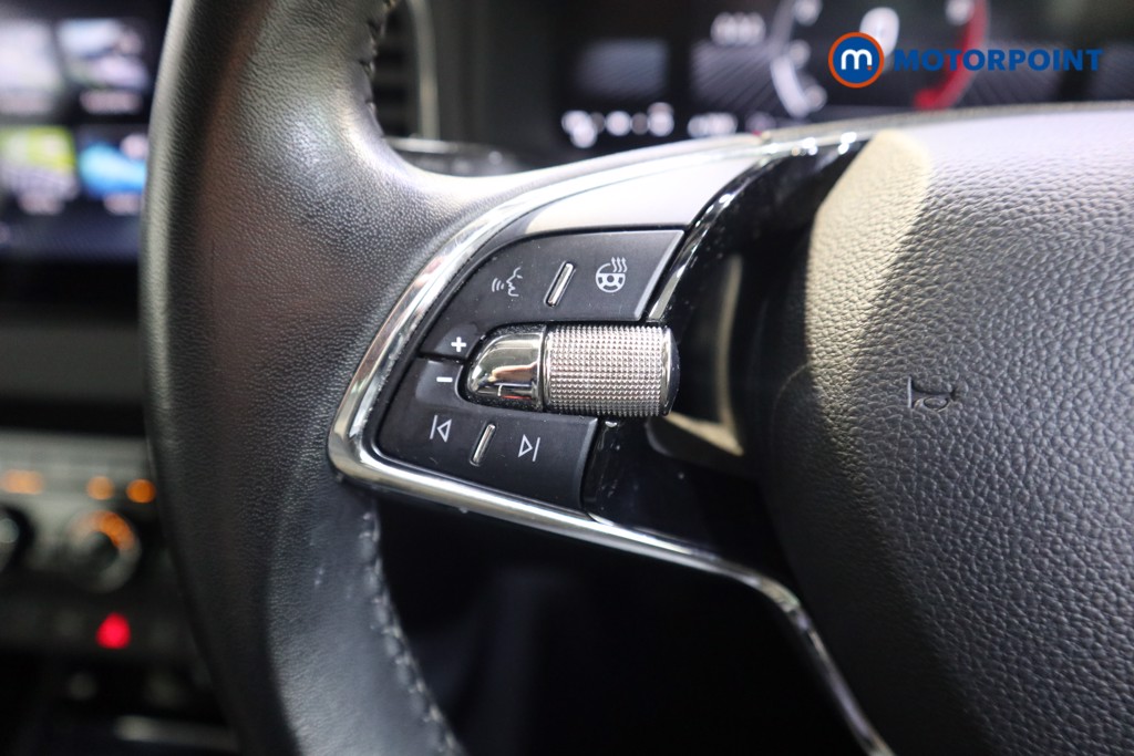 Skoda Karoq Se L Manual Petrol SUV - Stock Number (1603654) - 3rd supplementary image