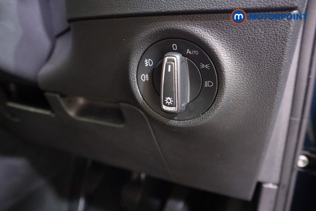 Skoda Karoq Se L Manual Petrol SUV - Stock Number (1603654) - 11th supplementary image