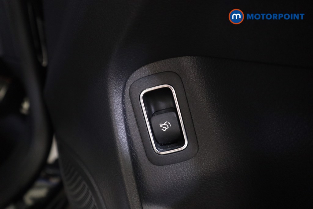 Mercedes-Benz CLA Amg Line Automatic Petrol Coupe - Stock Number (1604069) - 11th supplementary image