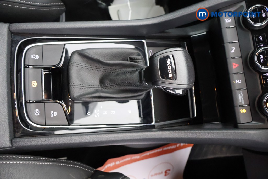 Skoda Karoq Se L Automatic Petrol SUV - Stock Number (1604251) - 9th supplementary image