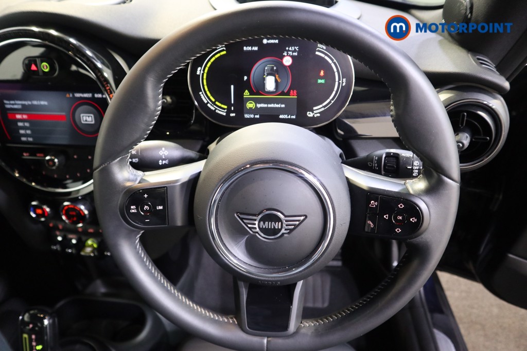 Mini Hatchback Cooper S Level 3 Automatic Electric Hatchback - Stock Number (1604539) - 2nd supplementary image