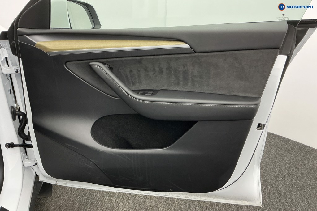 Tesla Model Y Long Range Automatic Electric SUV - Stock Number (1604870) - 24th supplementary image