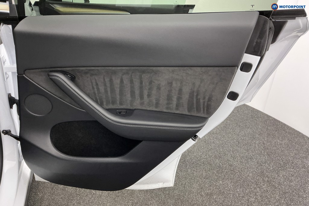 Tesla Model Y Long Range Automatic Electric SUV - Stock Number (1604870) - 26th supplementary image