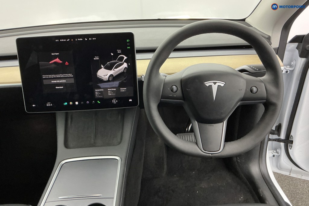 Tesla Model Y Long Range Automatic Electric SUV - Stock Number (1604870) - 1st supplementary image