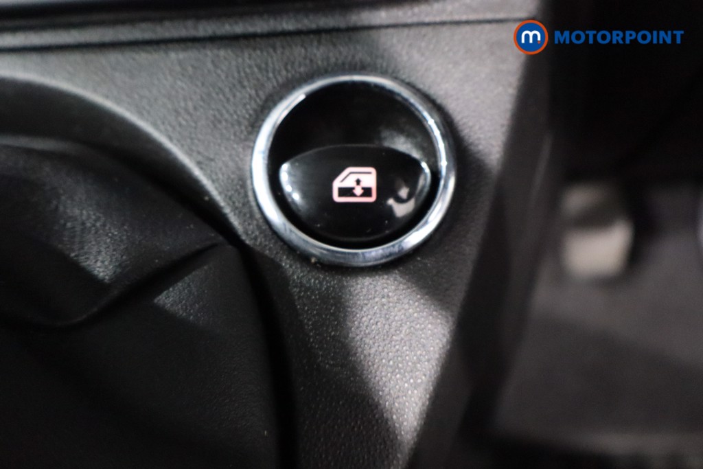 Fiat 500 Lounge Manual Petrol Hatchback - Stock Number (1605460) - 21st supplementary image