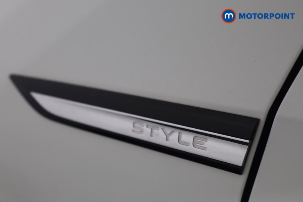 Volkswagen Golf Style Manual Petrol Hatchback - Stock Number (1605592) - 22nd supplementary image