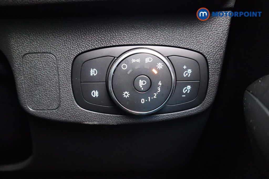 Ford Focus St-Line X Automatic Petrol Estate - Stock Number (1577811) - 9th supplementary image