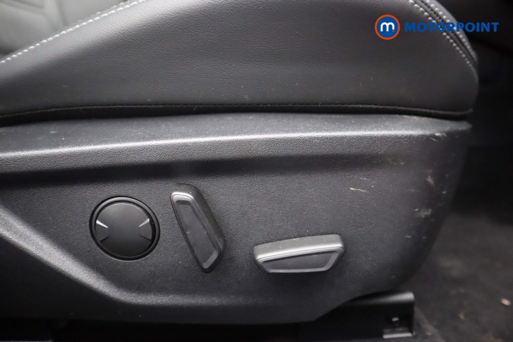 Ford Focus St-Line X Automatic Petrol Estate - Stock Number (1577811) - 22nd supplementary image