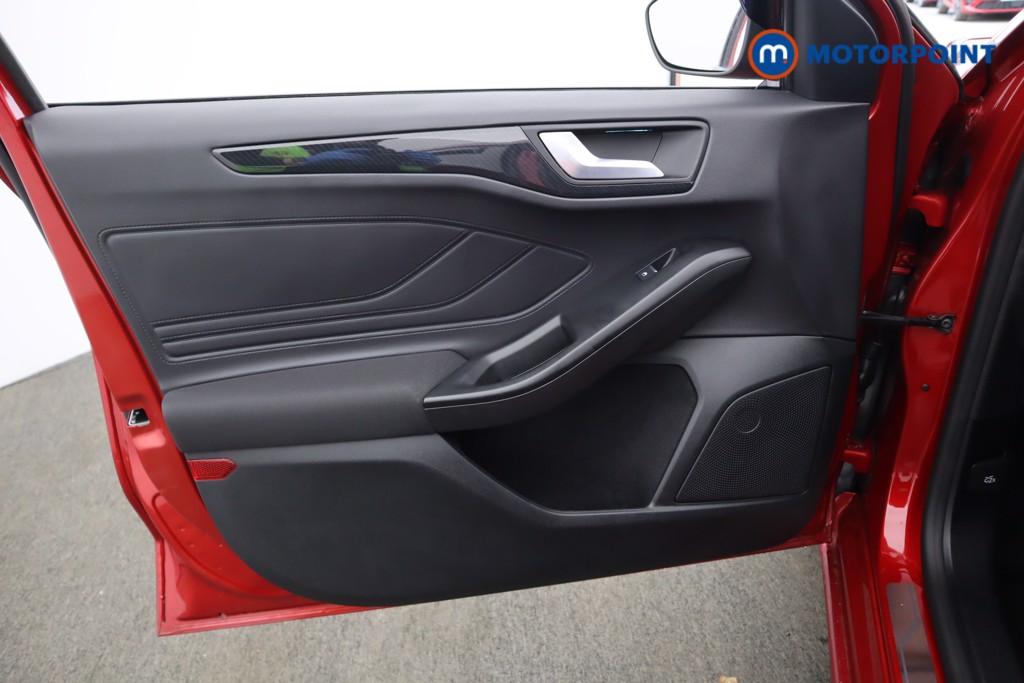 Ford Focus St-Line X Automatic Petrol Estate - Stock Number (1577811) - 38th supplementary image