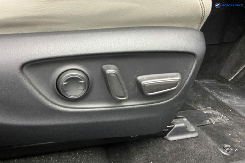 Toyota Rav4 Excel Automatic Petrol-Electric Hybrid SUV - Stock Number (1586260) - 27th supplementary image