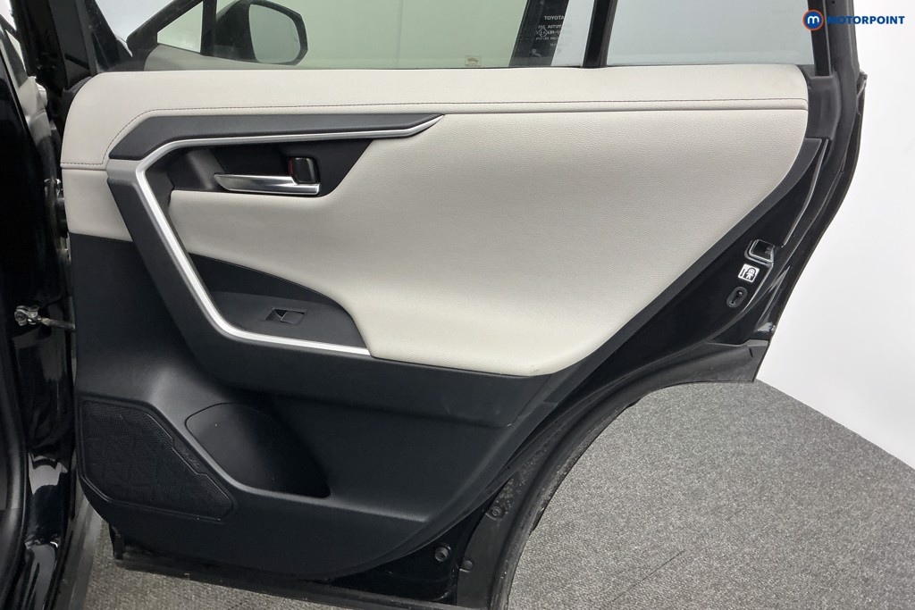 Toyota Rav4 Excel Automatic Petrol-Electric Hybrid SUV - Stock Number (1586260) - 31st supplementary image