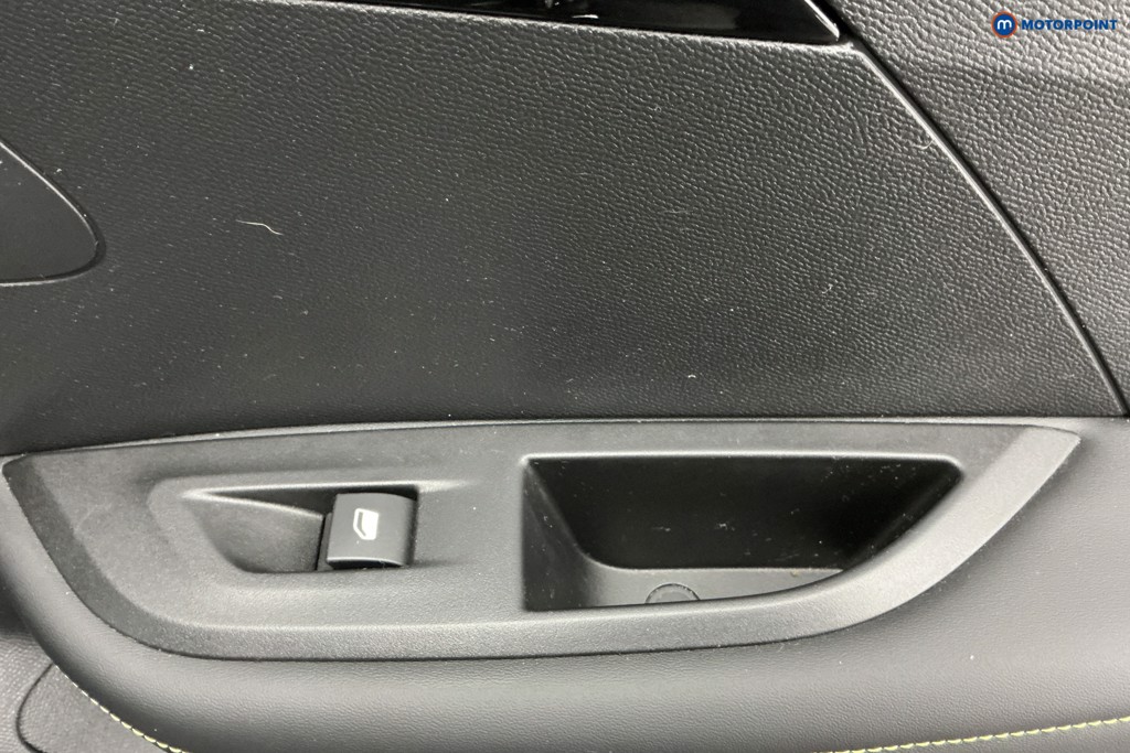 Peugeot 2008 Gt Premium Automatic Petrol SUV - Stock Number (1590492) - 27th supplementary image